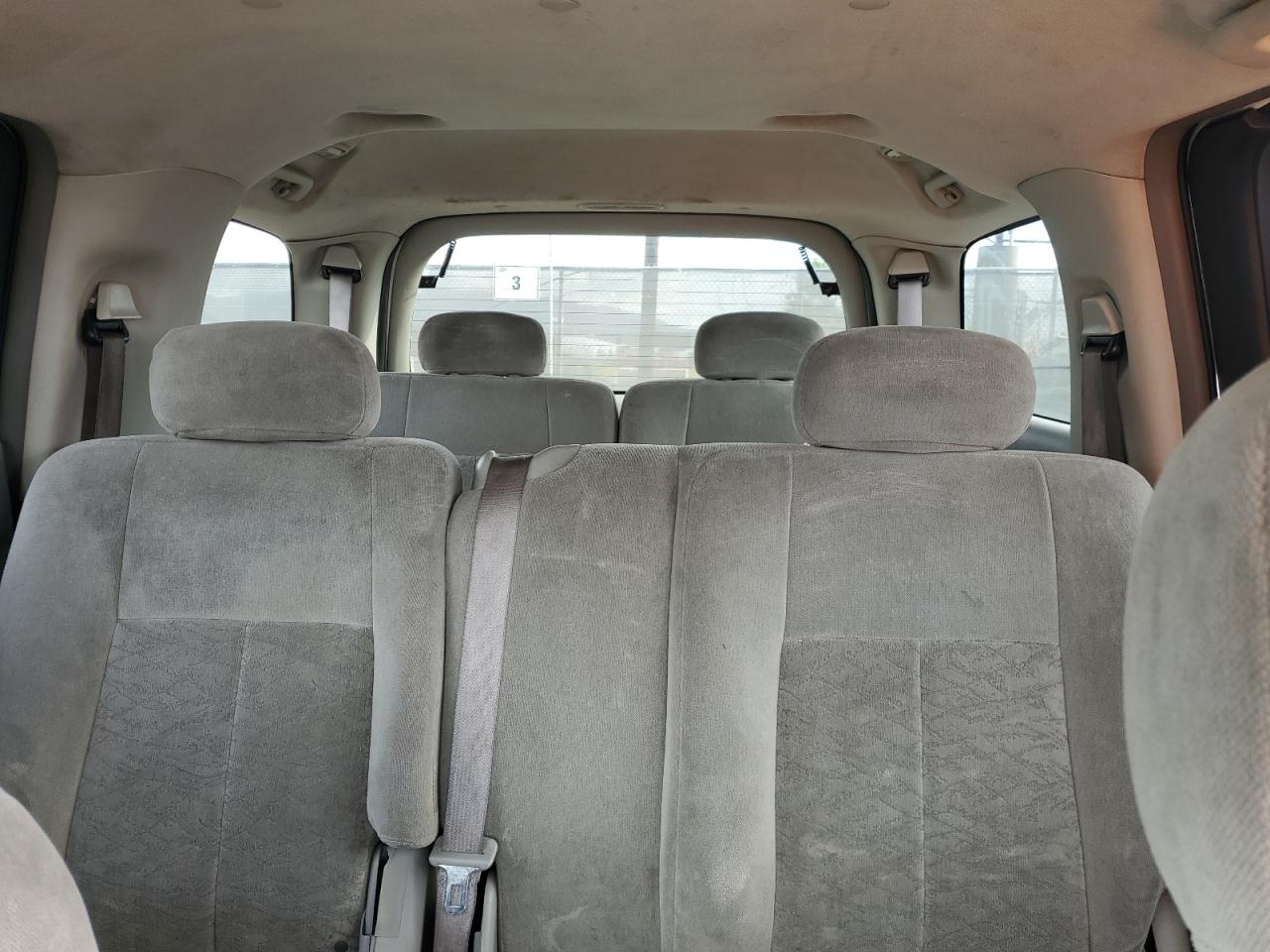 GMC Envoy Xl Image 9