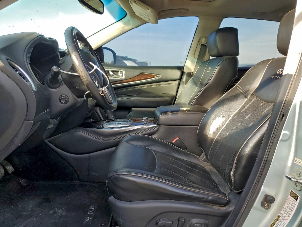 INFINITI JX35 Image 4