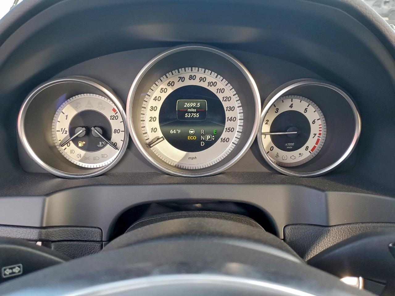 Mercedes-Benz E-Class 550 Image 7