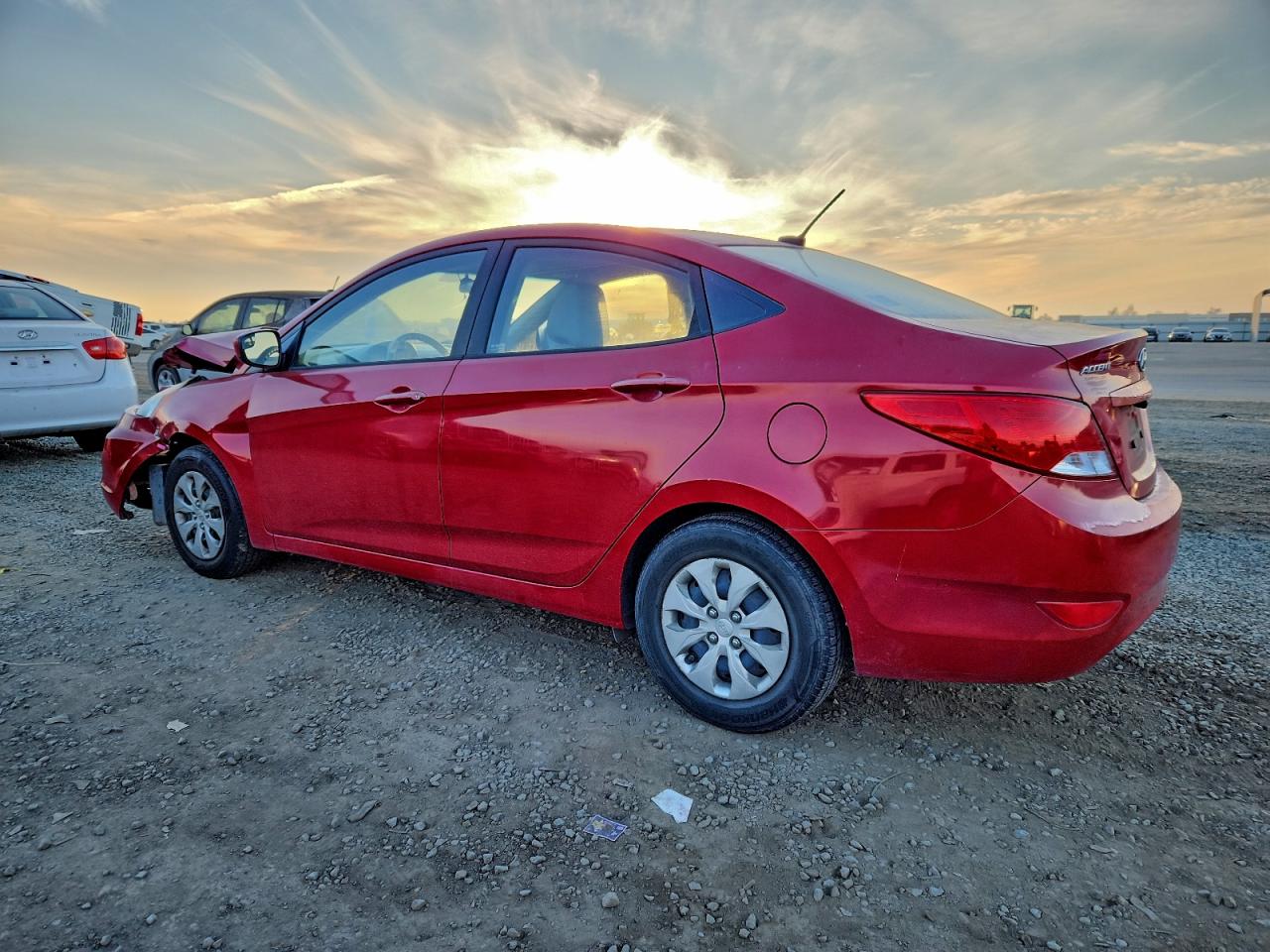 Hyundai ACCENT Gls Image 11