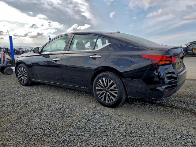 Nissan Altima Sv Image 3