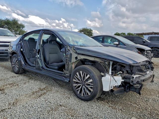 Nissan Altima Sv Image 5