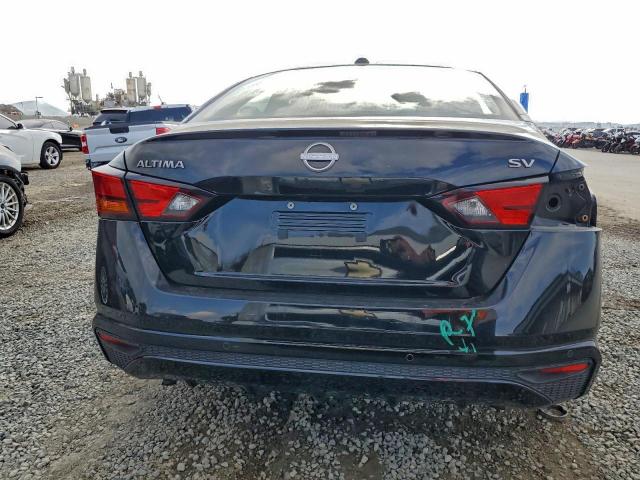 Nissan Altima Sv Image 2