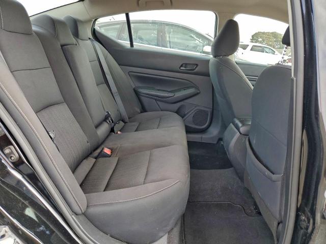 Nissan Altima Sv Image 8