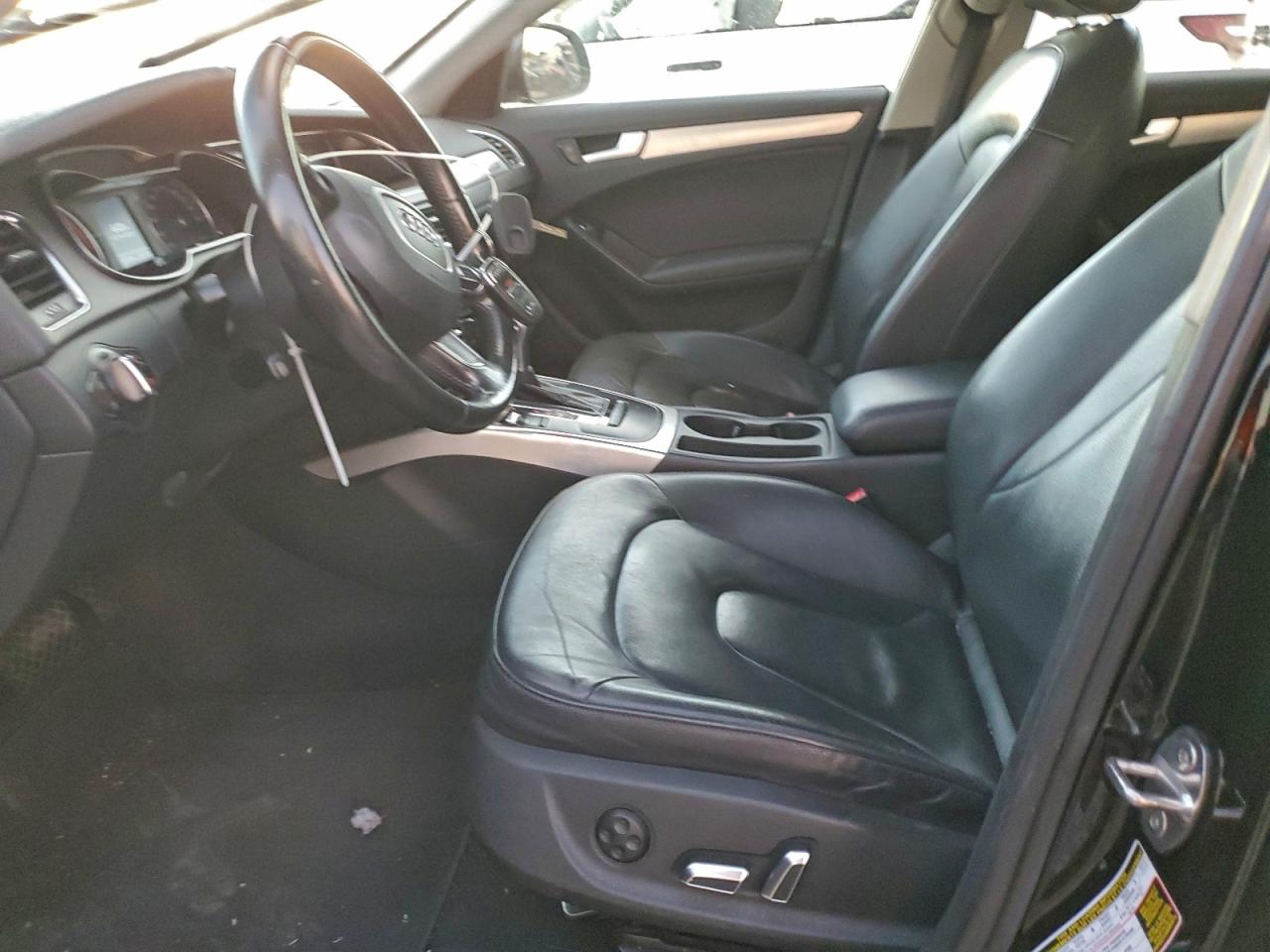 Audi A4 Premium Image 3