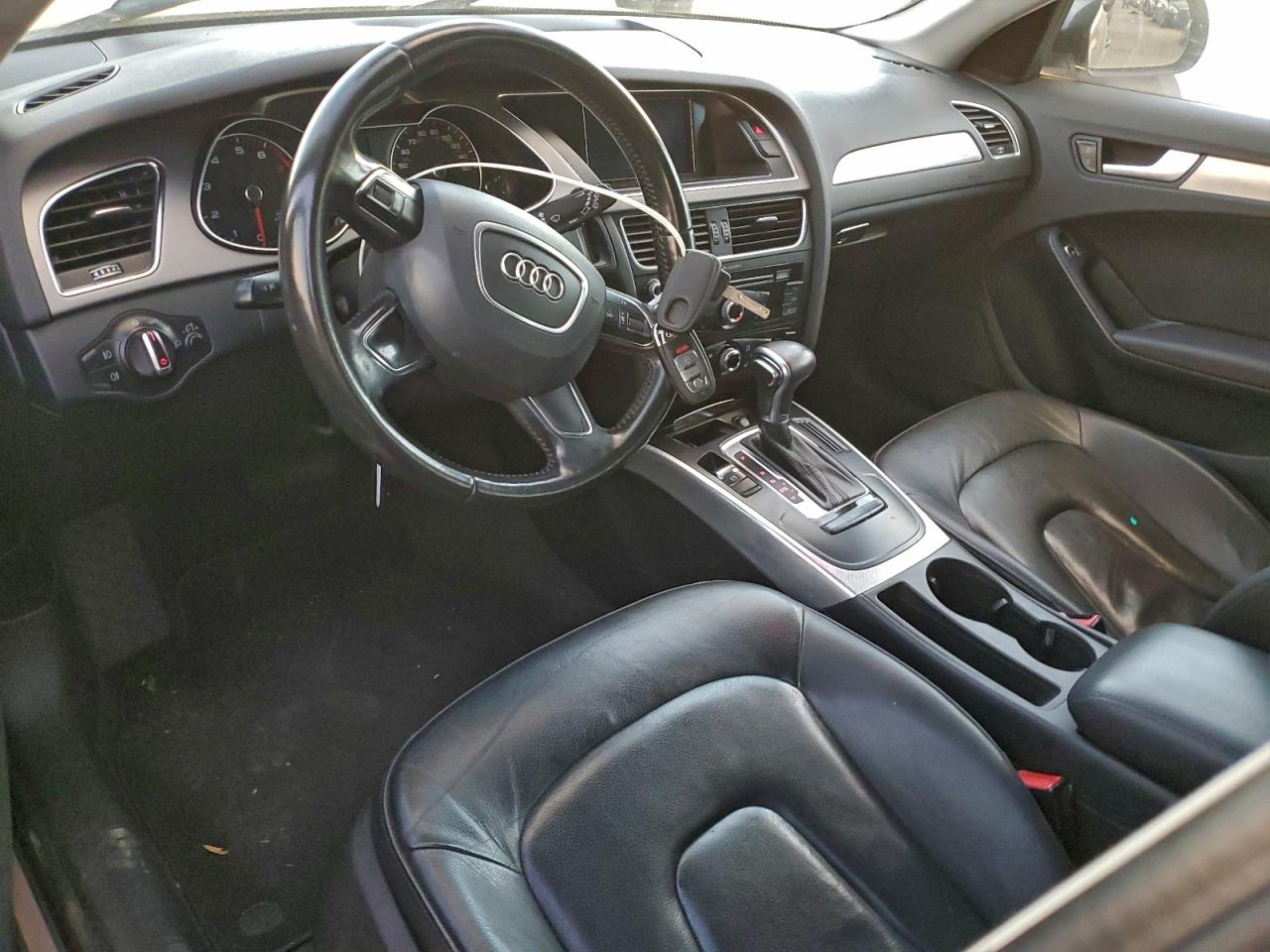 Audi A4 Premium Image 6