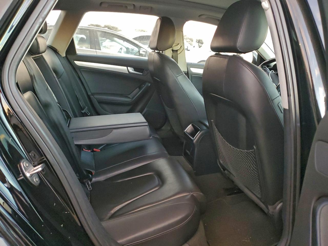 Audi A4 Premium Image 8