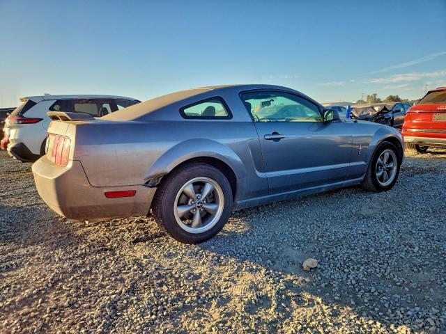 Ford Mustang Image 11