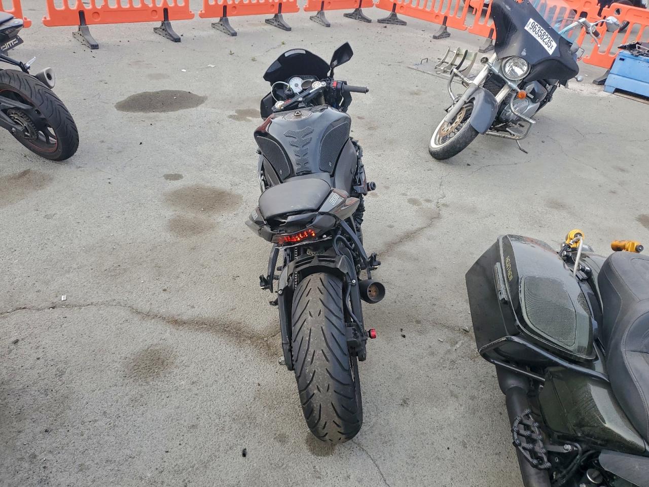 Kawasaki Ninja 600 R Image 8