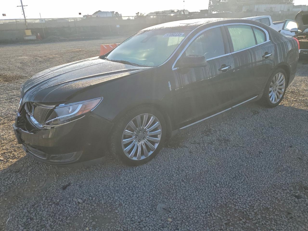 Lincoln MKS Image 1