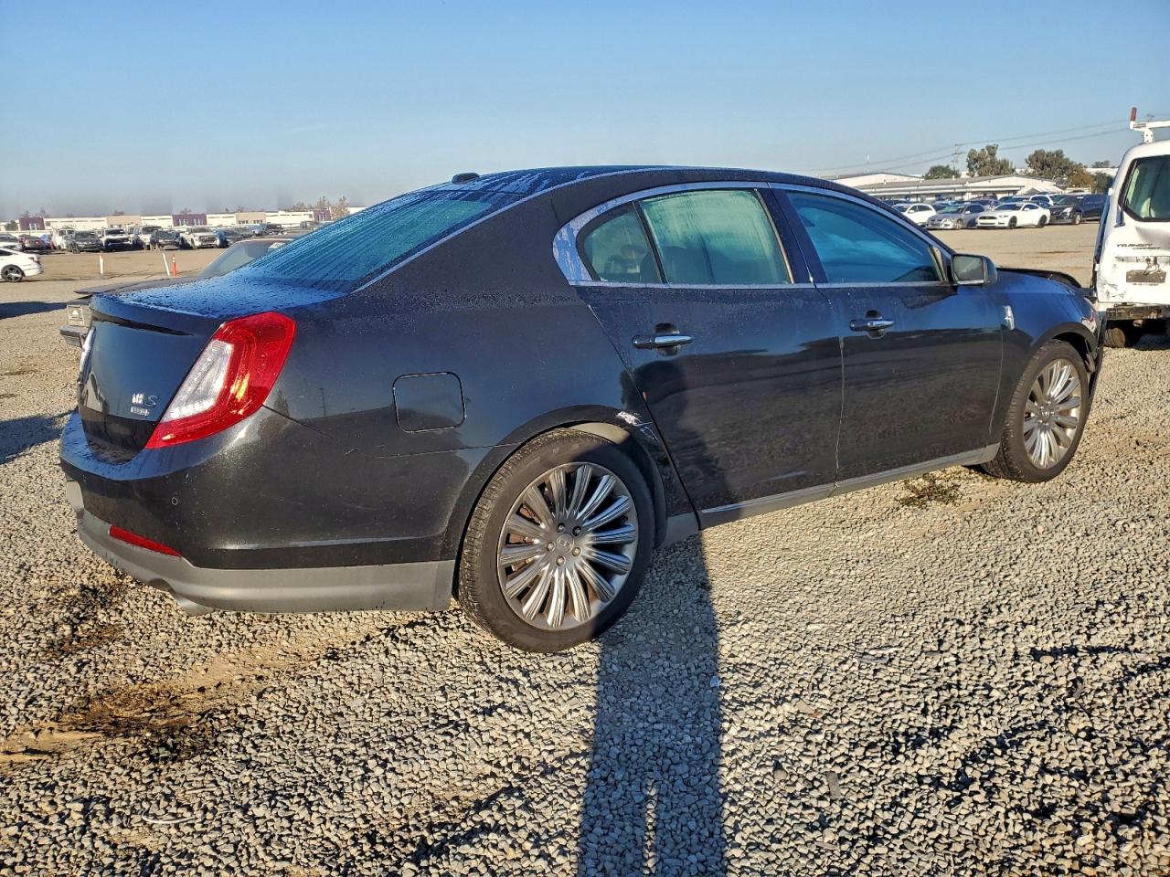 Lincoln MKS Image 3