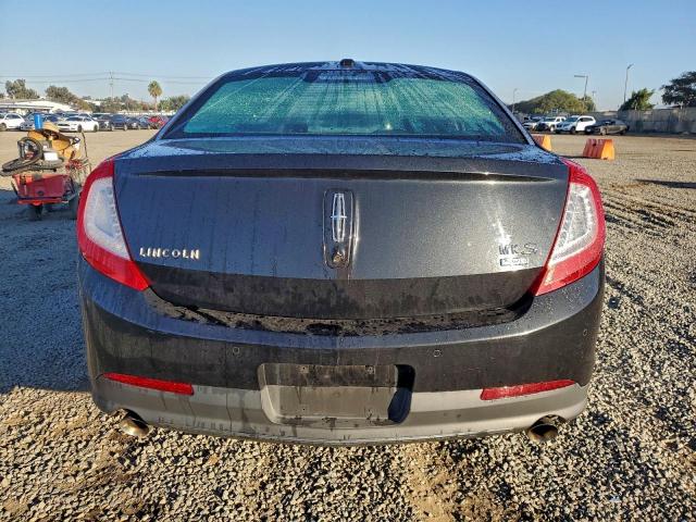 Lincoln MKS Image 7