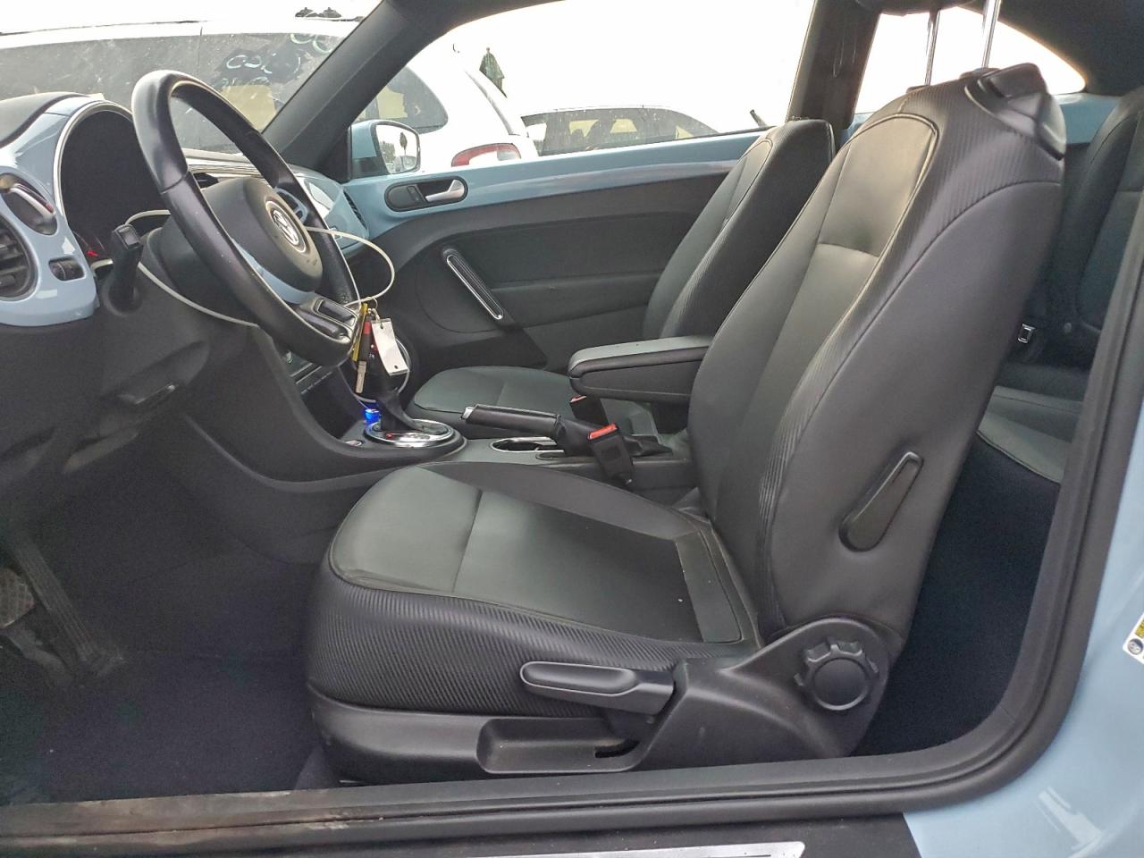 Volkswagen Beetle Image 10