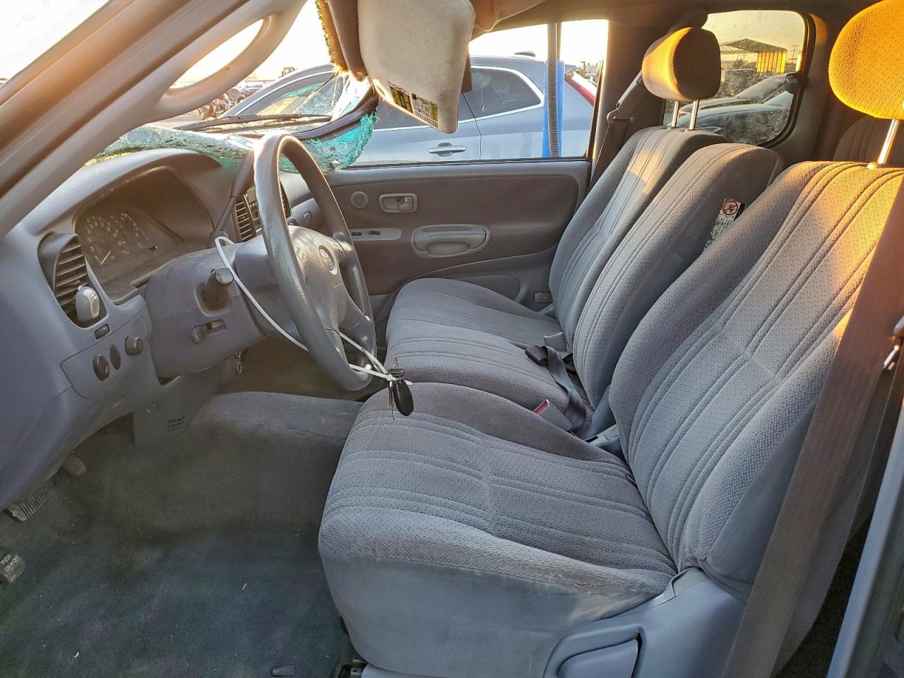 Toyota Tundra Access Cab Image 7