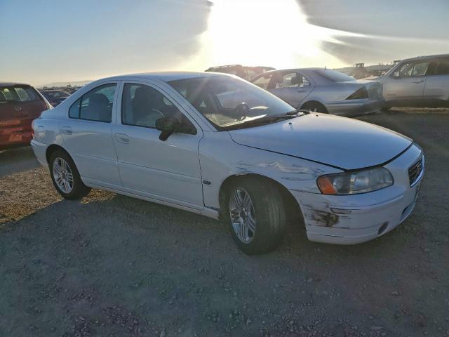 Volvo S60 2.5t Image 5