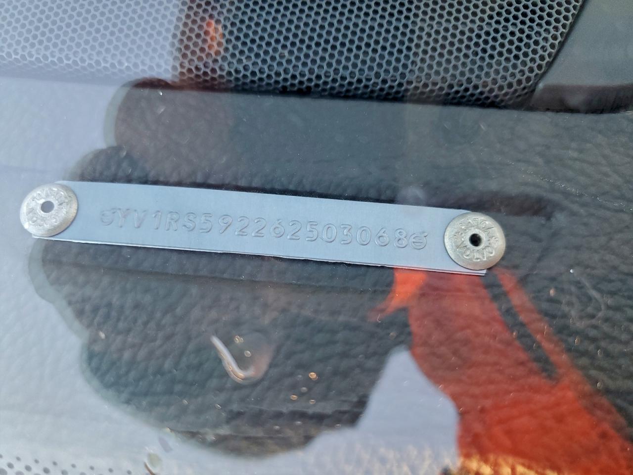 Volvo S60 2.5t Image 12