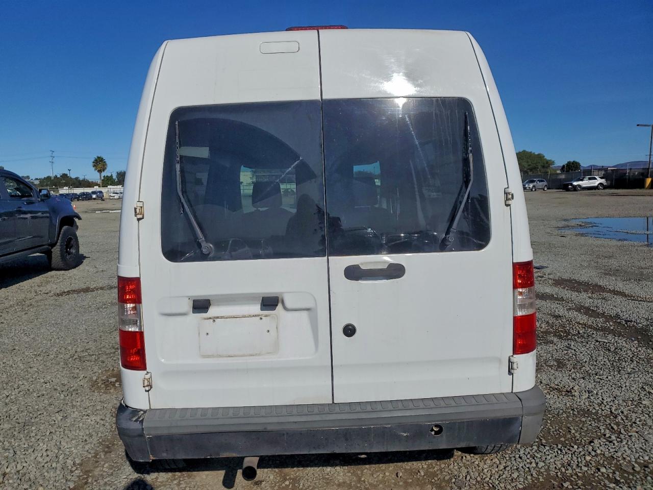 Ford Transit Xlt Image 5