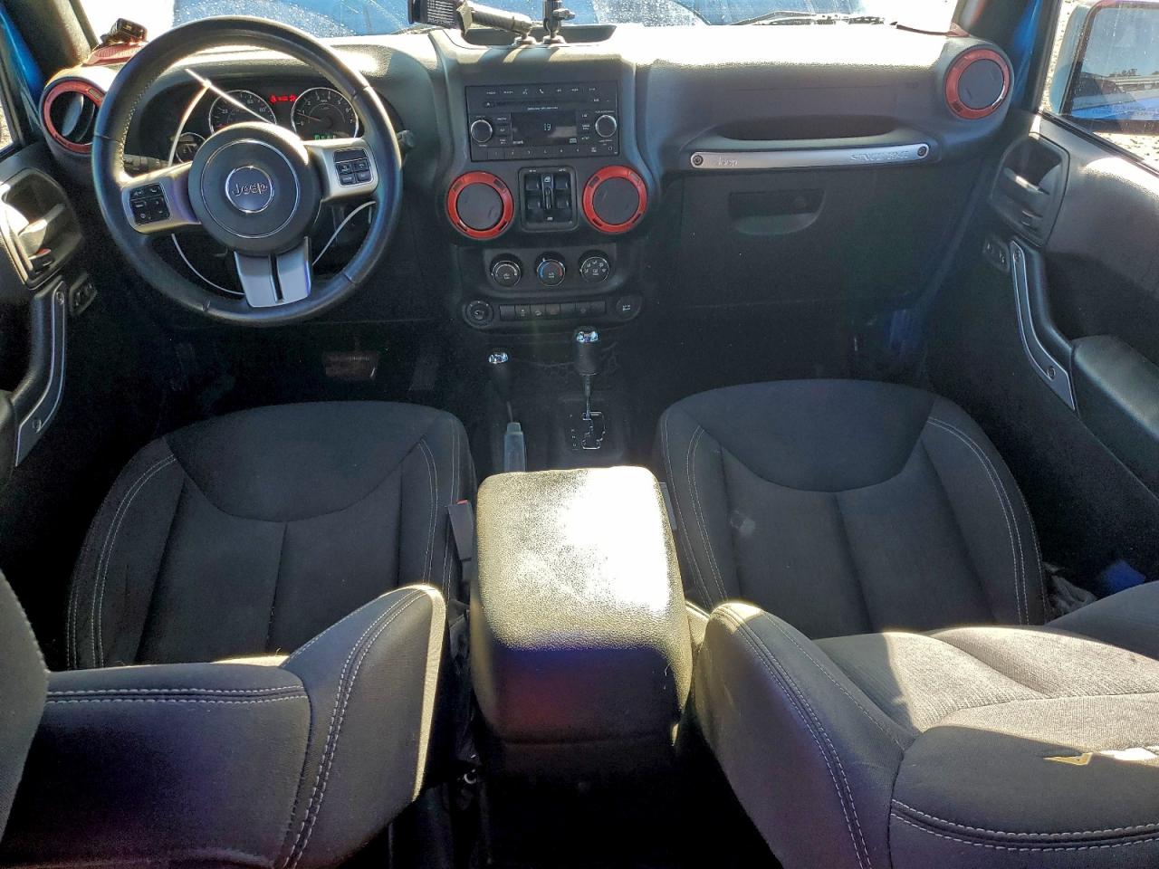 Jeep Wrangler Sahara Image 5