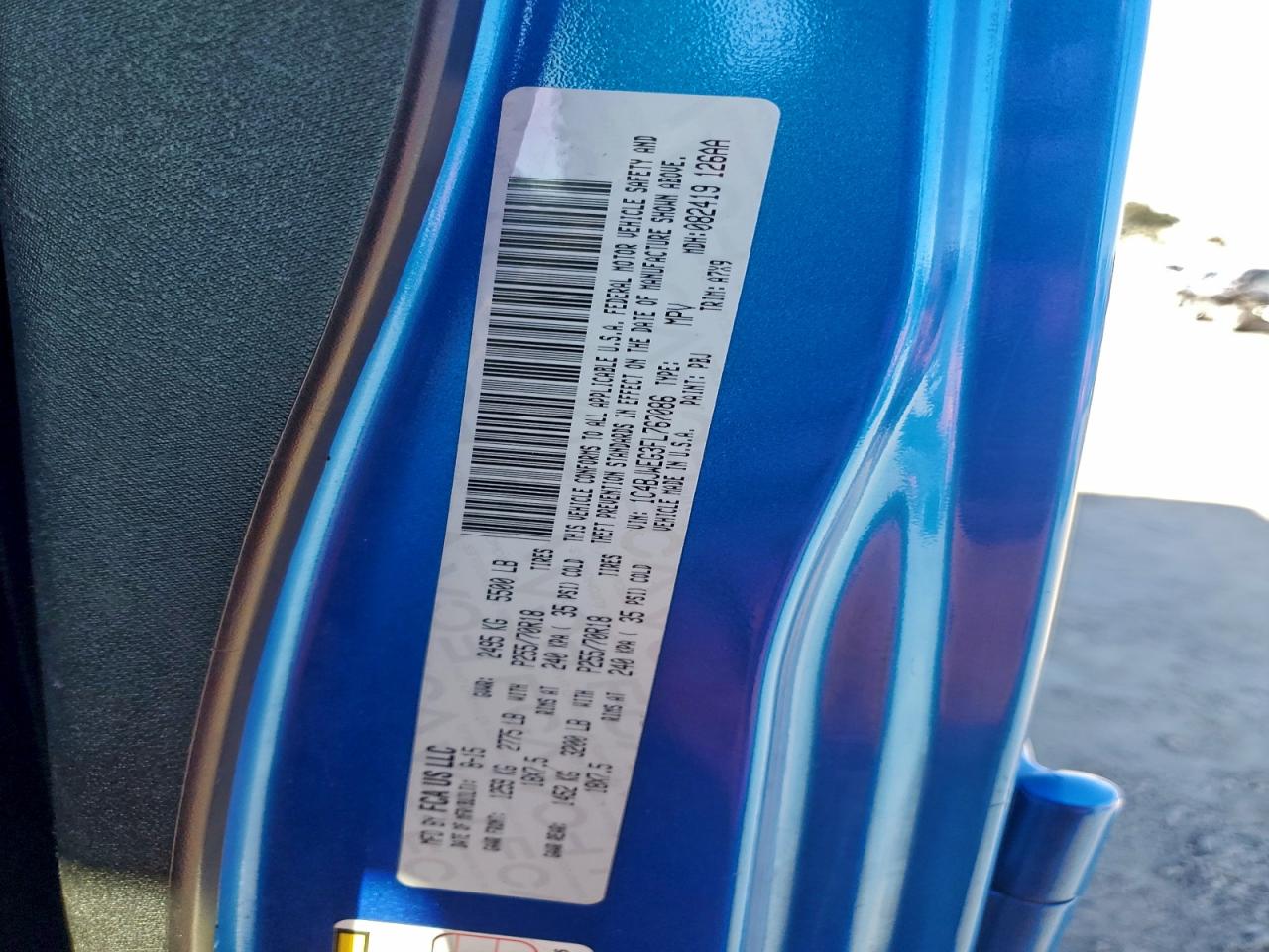 Jeep Wrangler Sahara Image 11