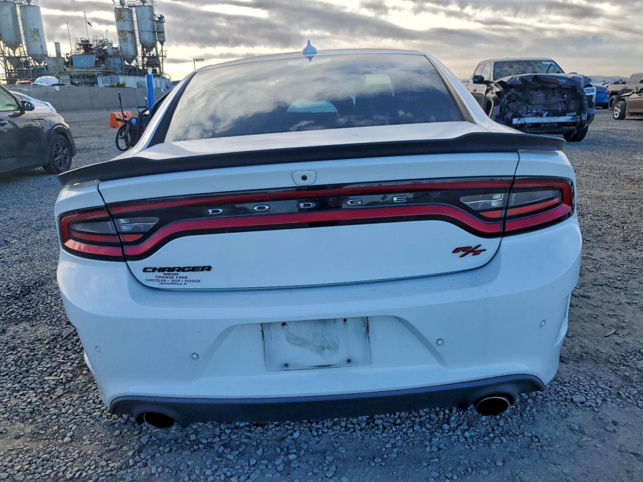 Dodge Charger R/t 392 Image 6