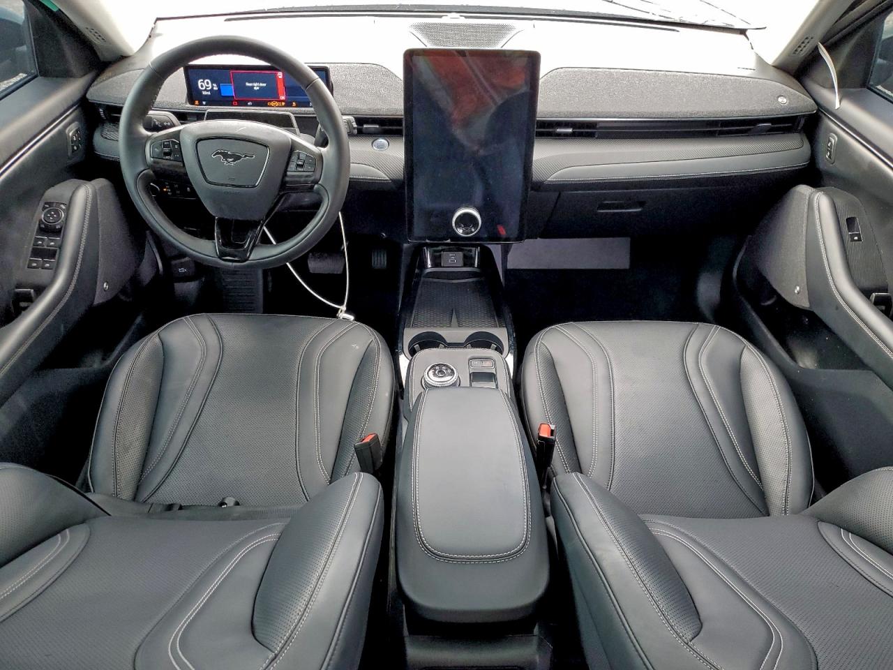 Ford Mustang Premium Image 6