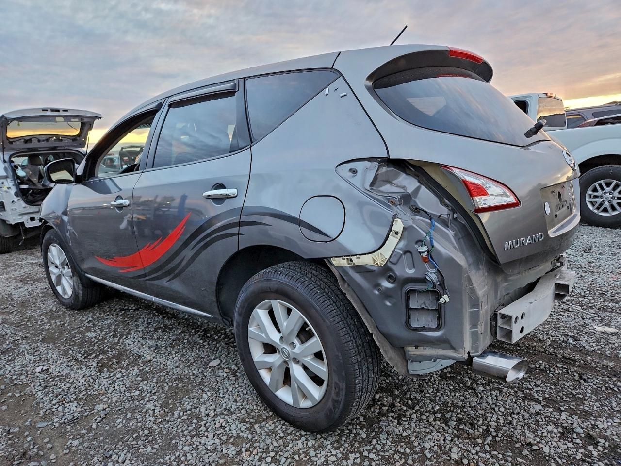 Nissan Murano S Image 14