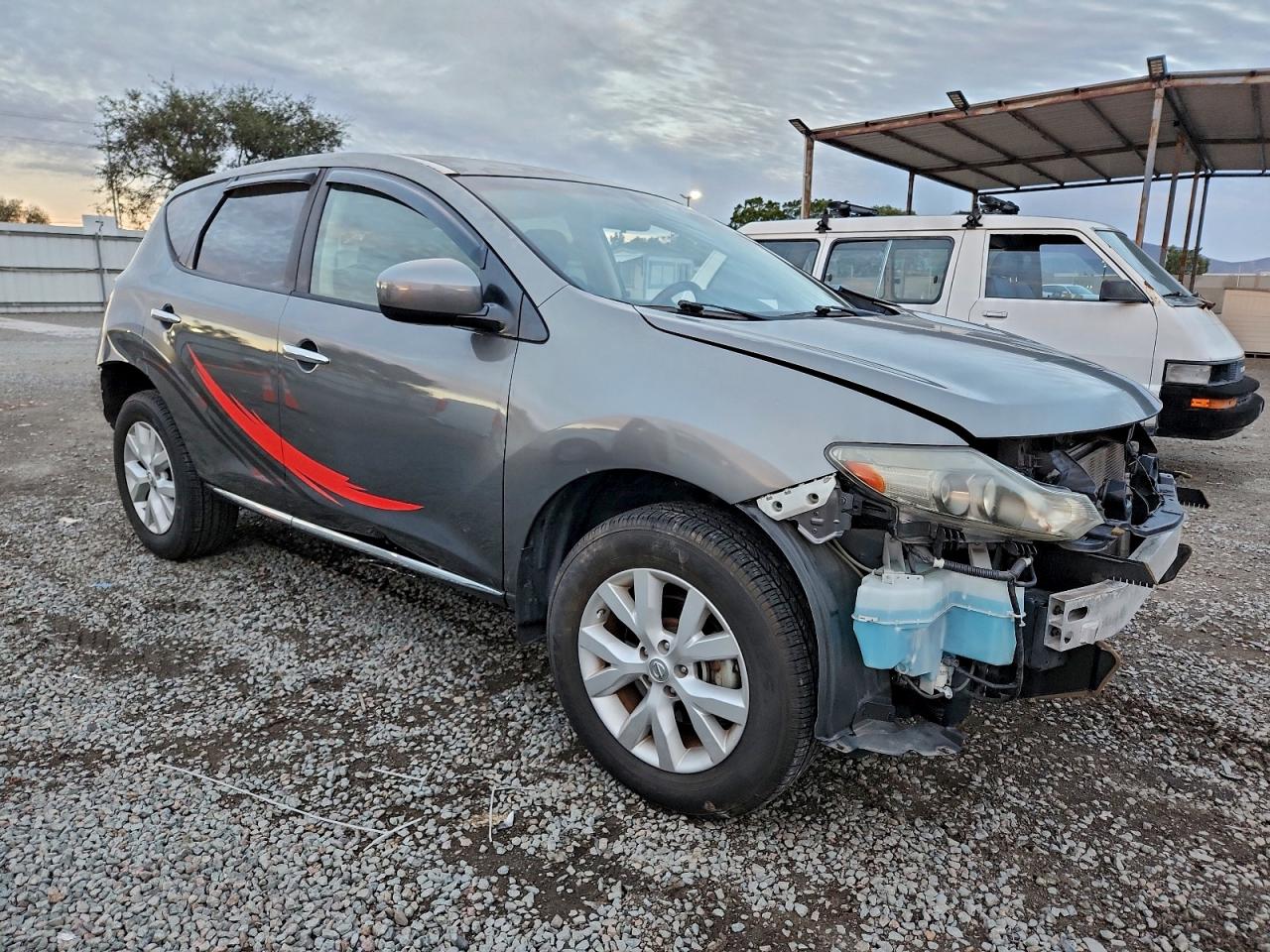 Nissan Murano S Image 6