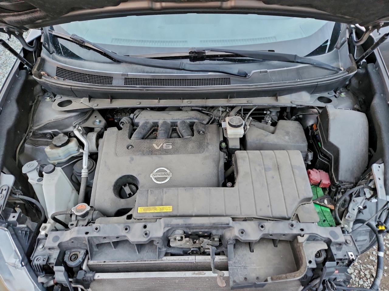 Nissan Murano S Image 2