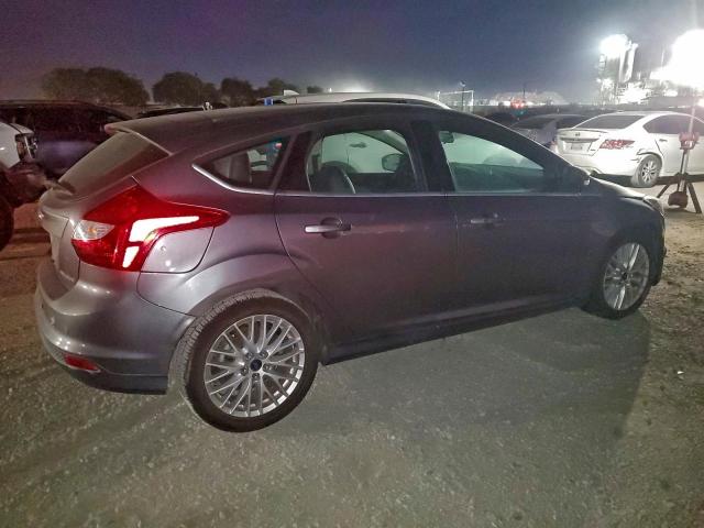 Ford Focus Titanium Image 12