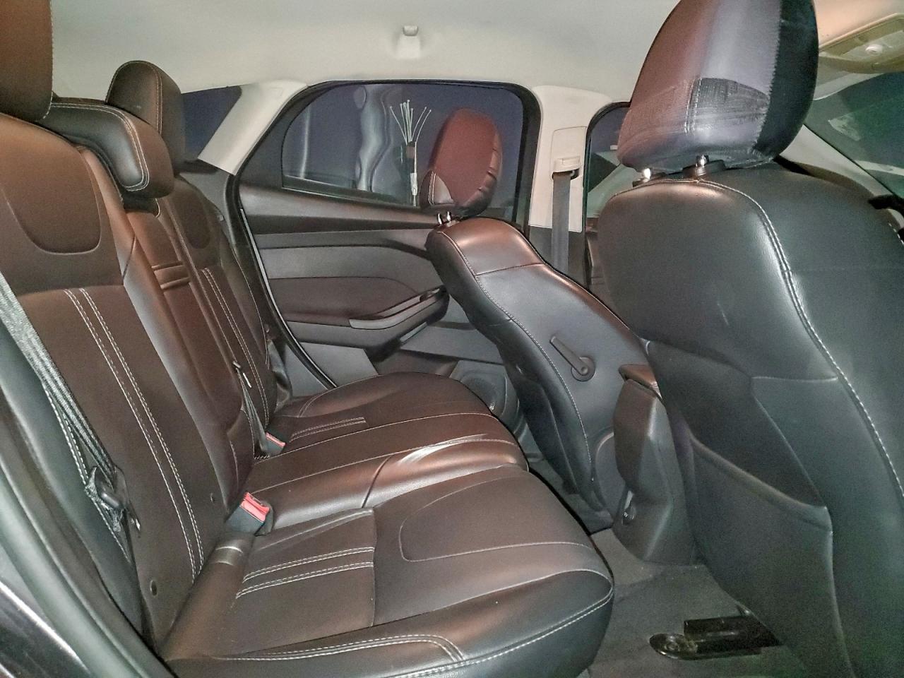 Ford Focus Titanium Image 11