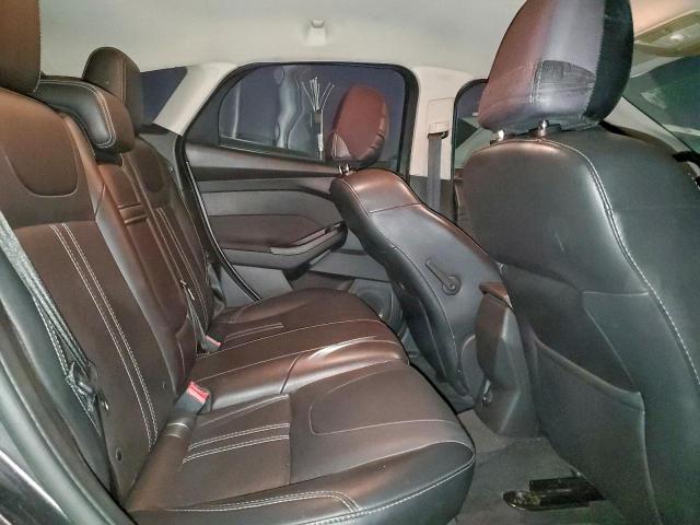 Ford Focus Titanium Image 11