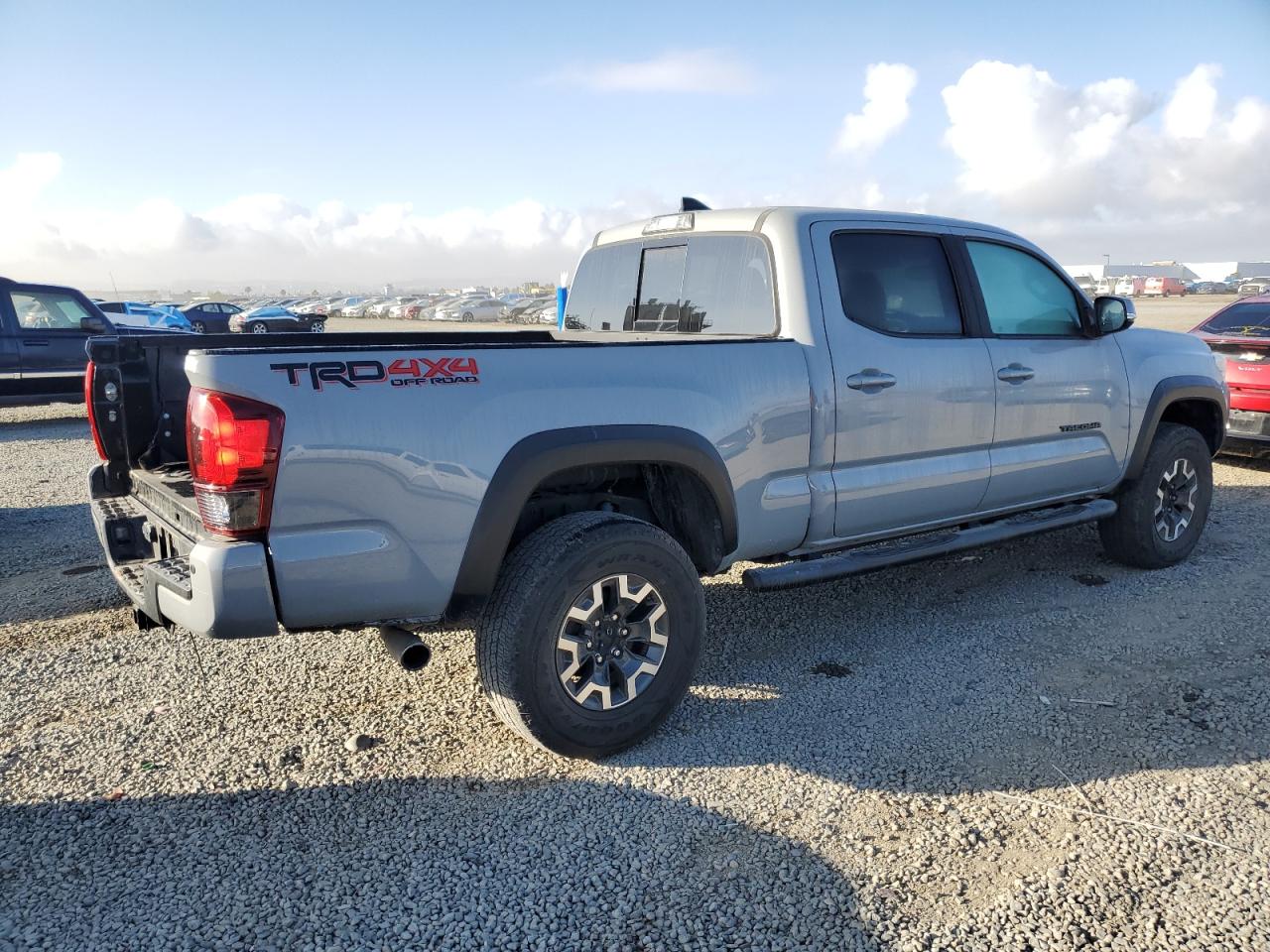 Toyota Tacoma Double Cab Image 11