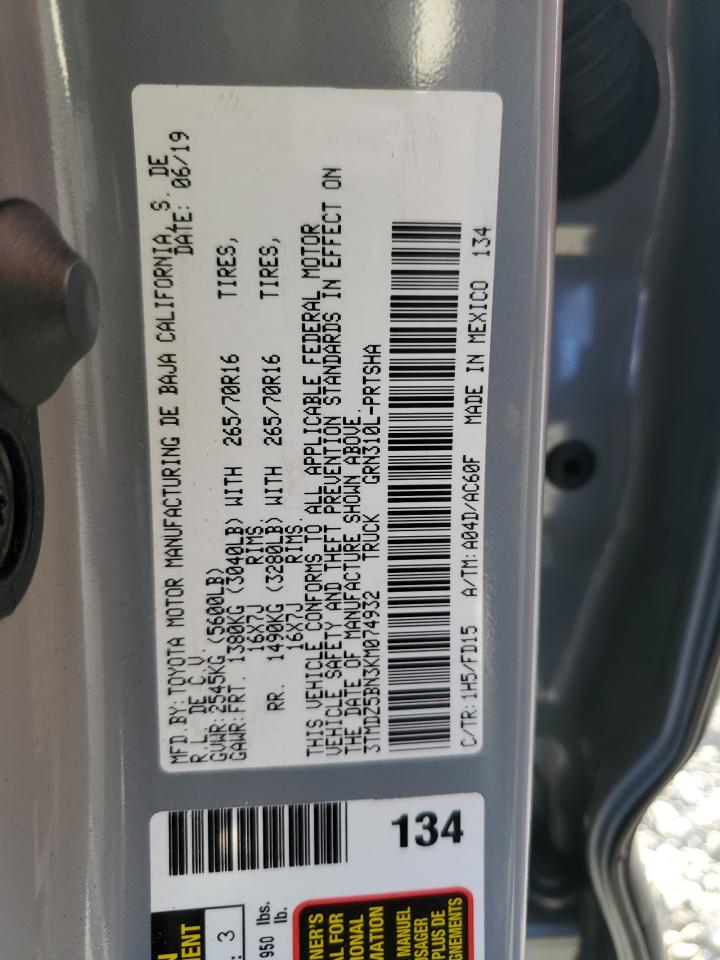 Toyota Tacoma Double Cab Image 2