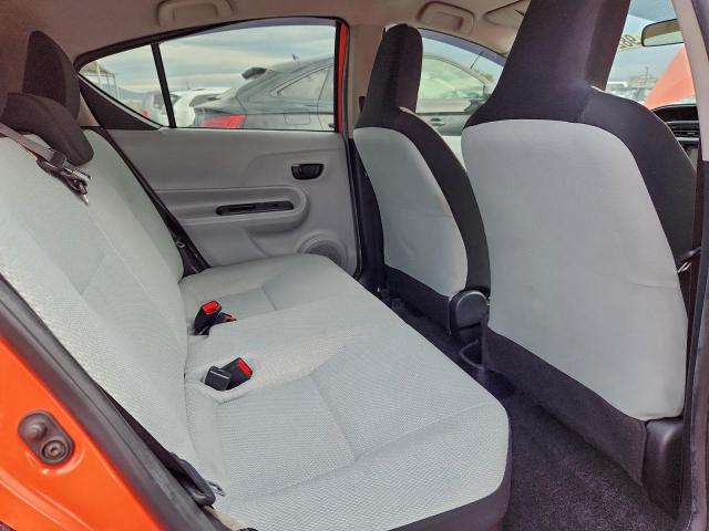 Toyota Prius Image 13