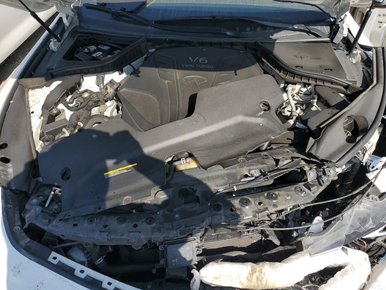 INFINITI Q60 Red Sport 400 Image 9