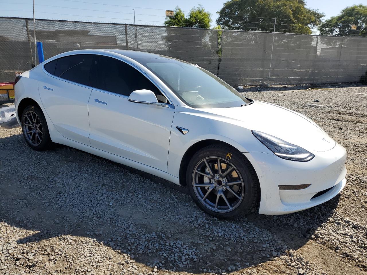 Tesla Model 3 Image 12
