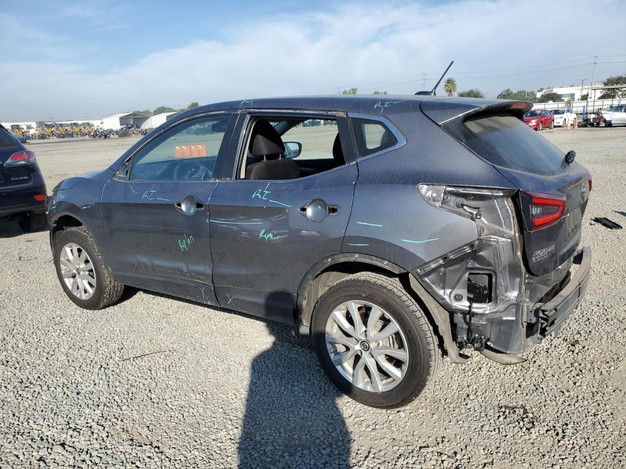 Nissan Rogue S Image 4