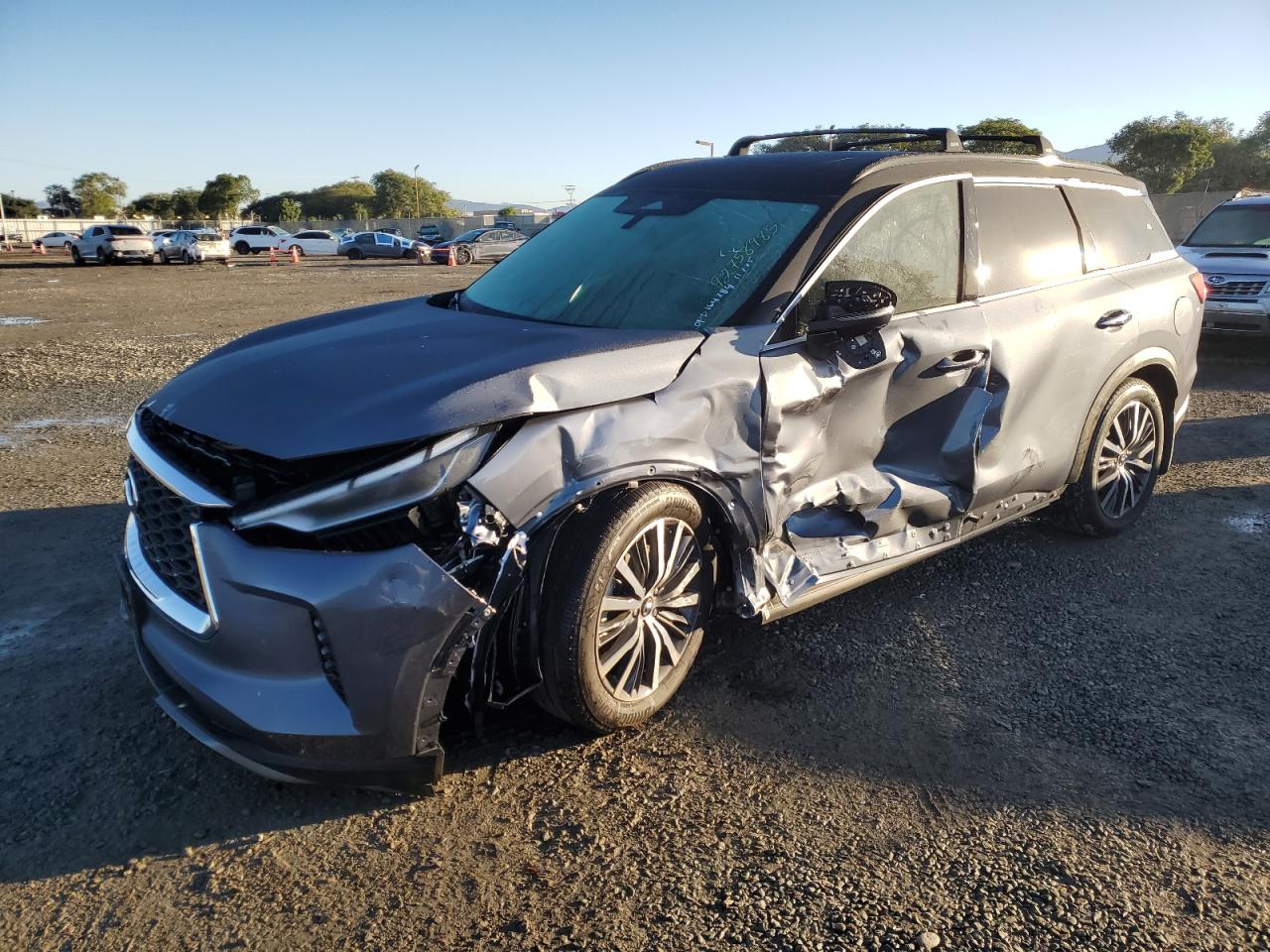 INFINITI Qx Autograph Image 1