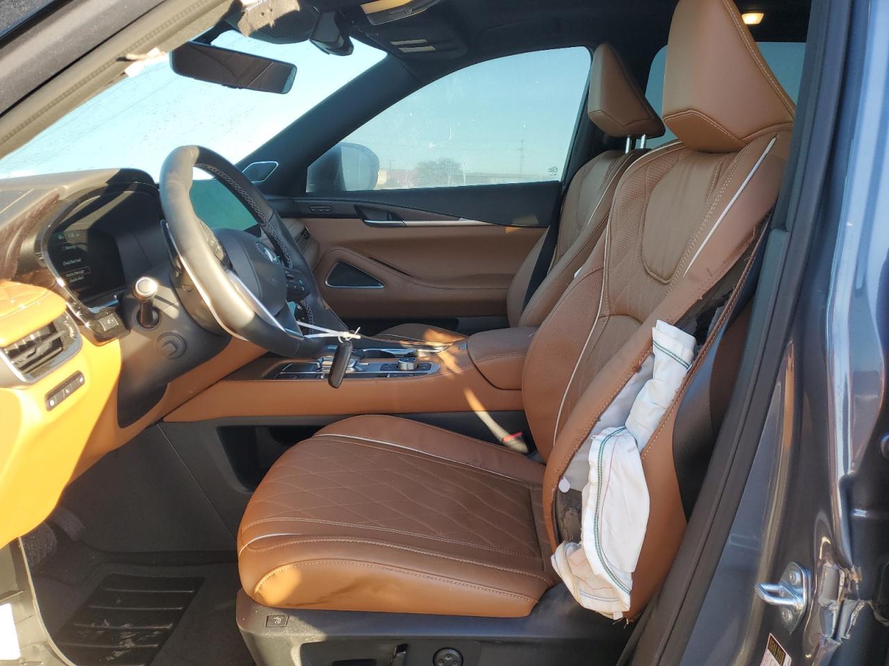 INFINITI Qx Autograph Image 3