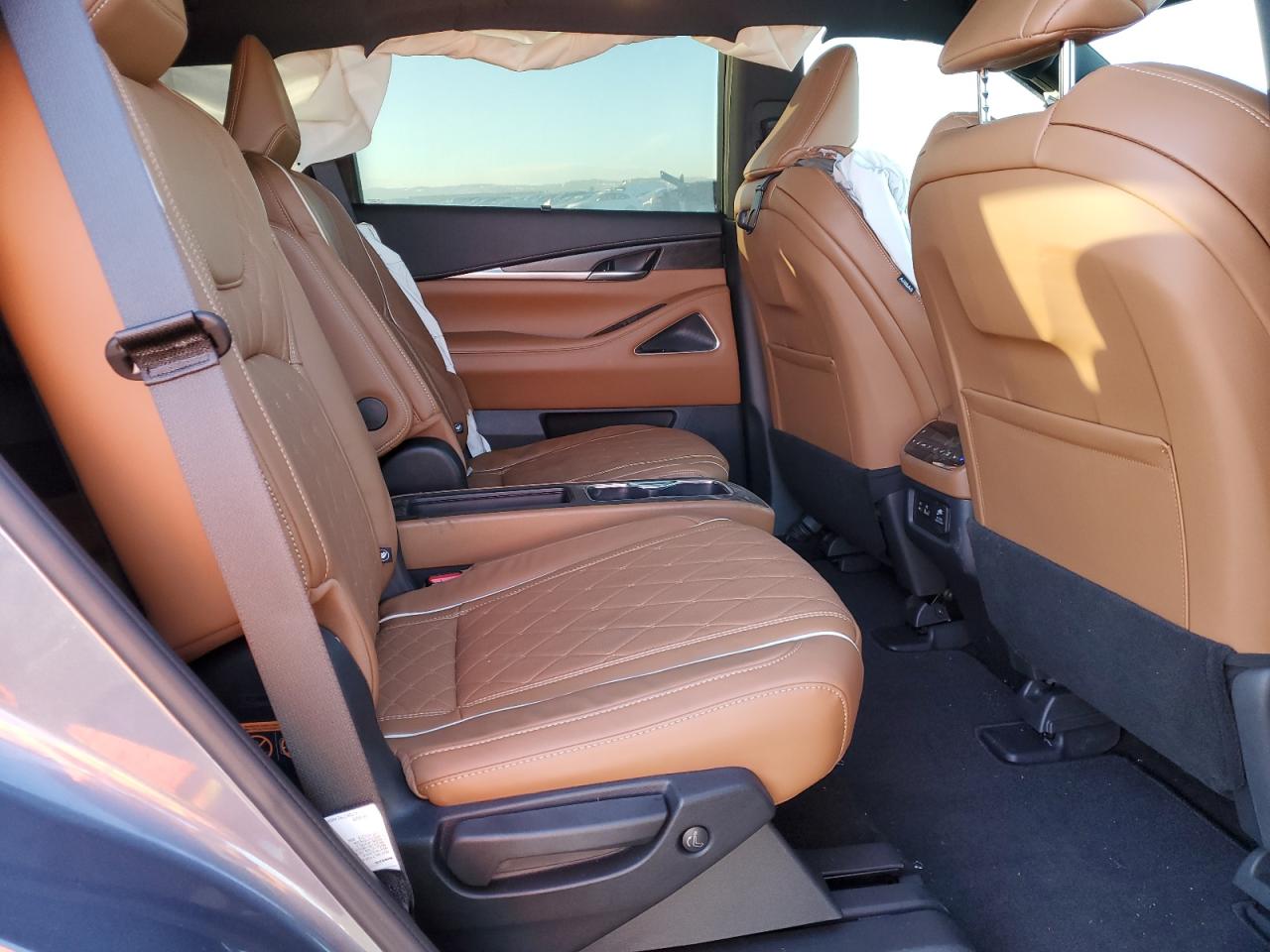 INFINITI Qx Autograph Image 13