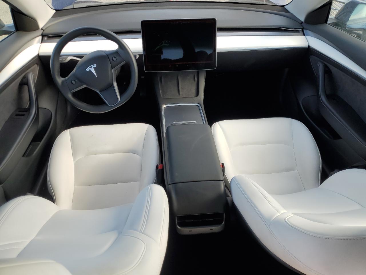 Tesla Model 3 Image 2