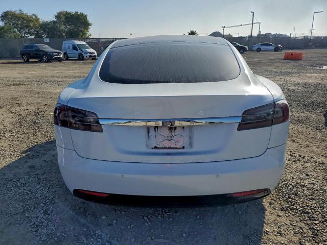 Tesla Model S Image 3