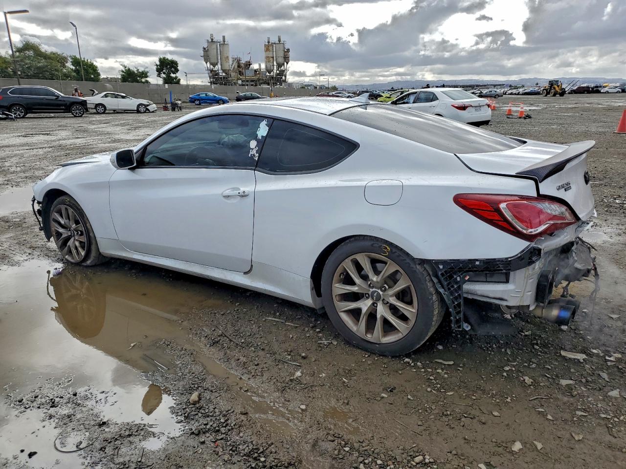 Hyundai Genesis 3.8l Image 2