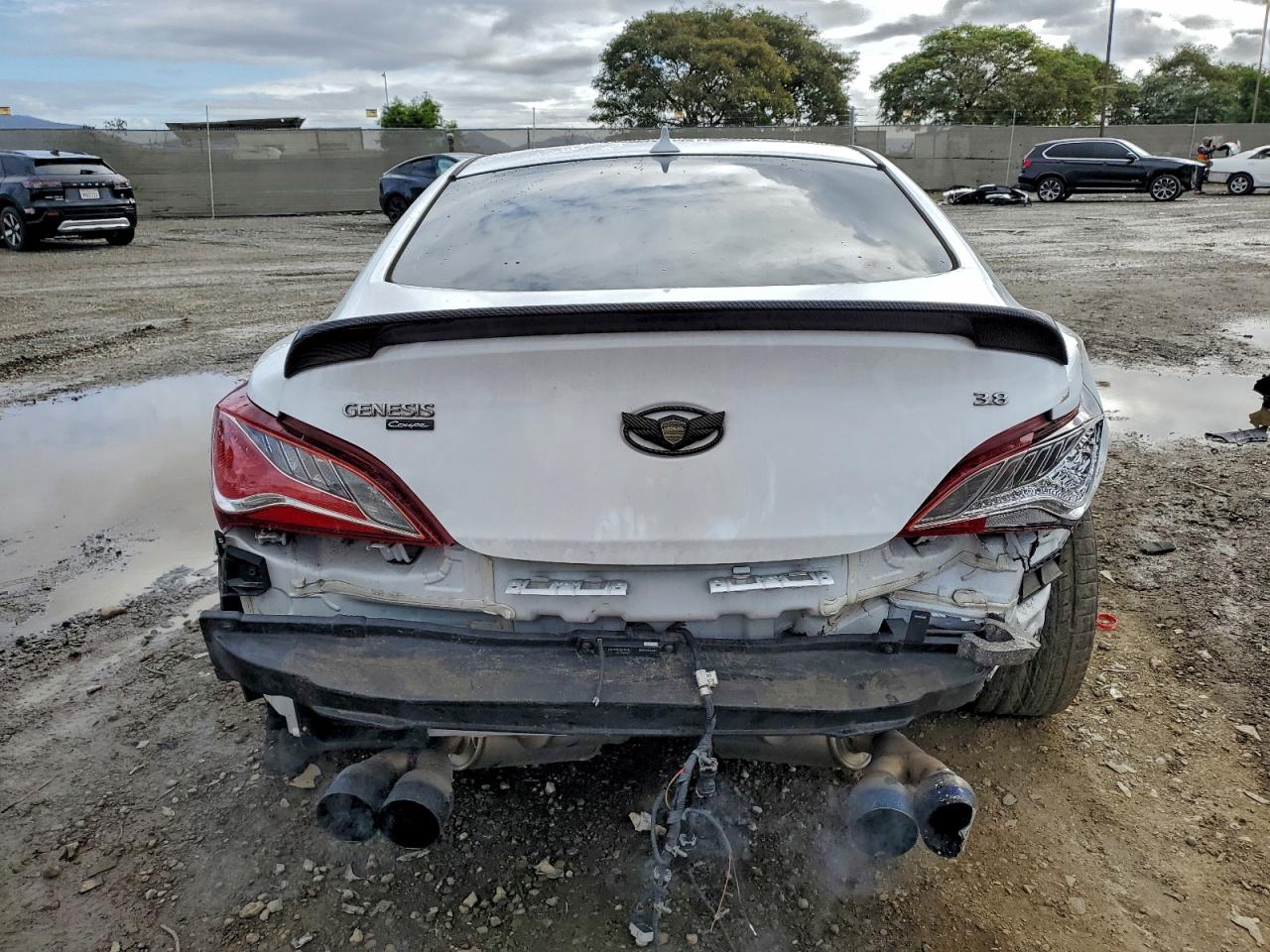 Hyundai Genesis 3.8l Image 6