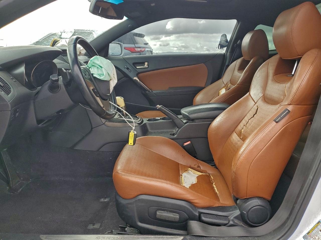 Hyundai Genesis 3.8l Image 7