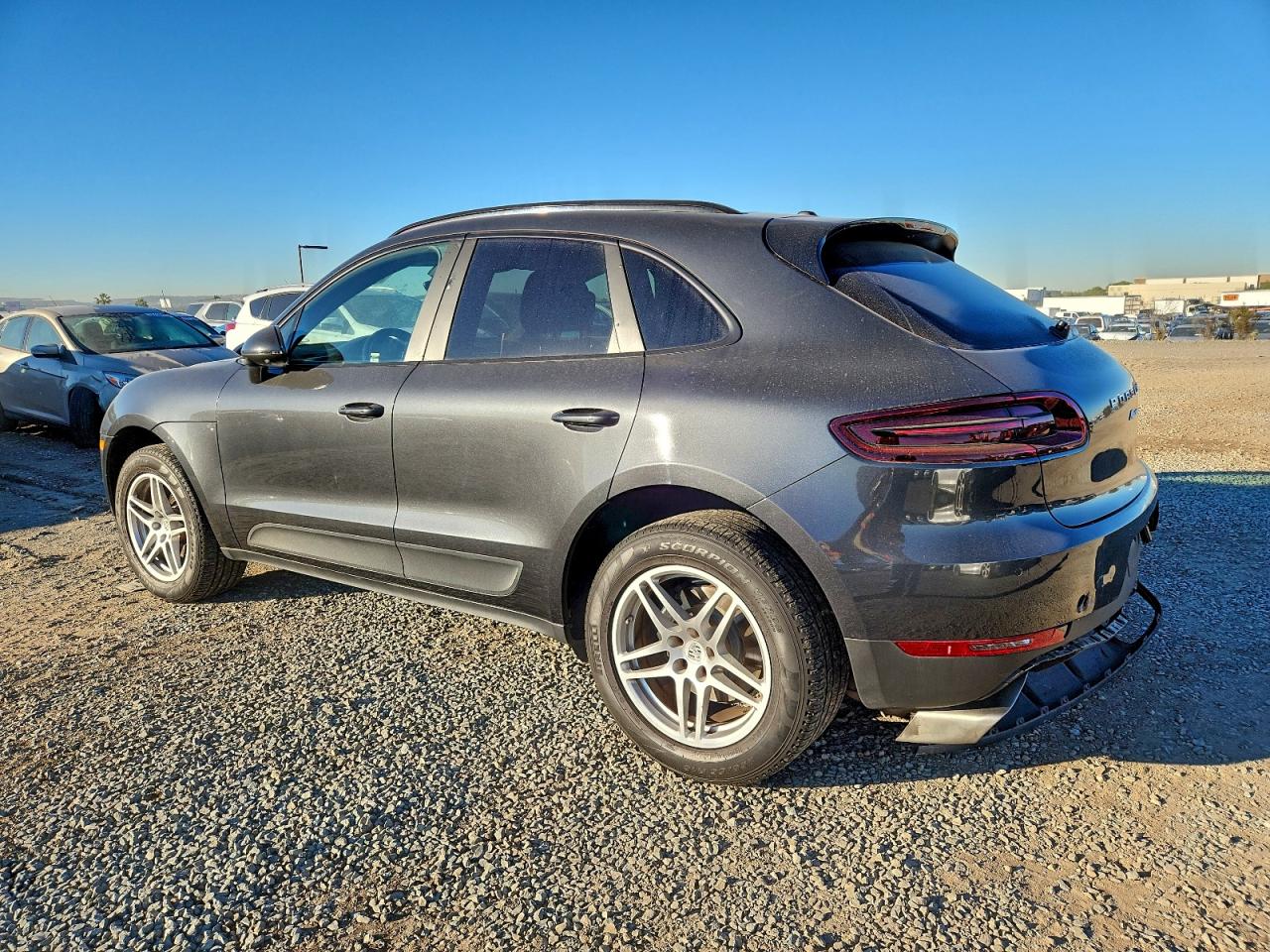 Porsche Macan Image 4