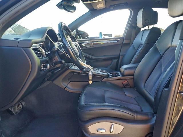 Porsche Macan Image 3