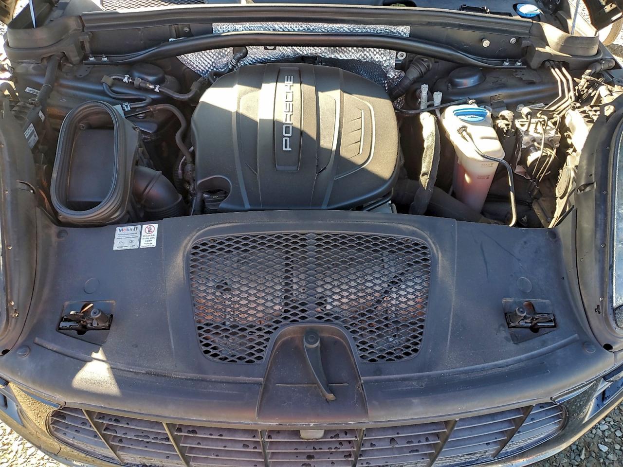 Porsche Macan Image 2