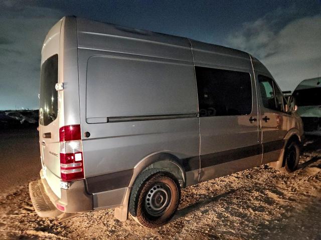 Mercedes-Benz Sprinter 2500 Image 8