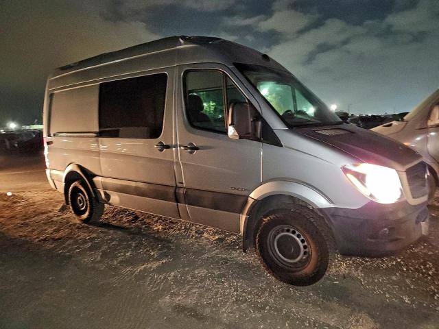 Mercedes-Benz Sprinter 2500 Image 10